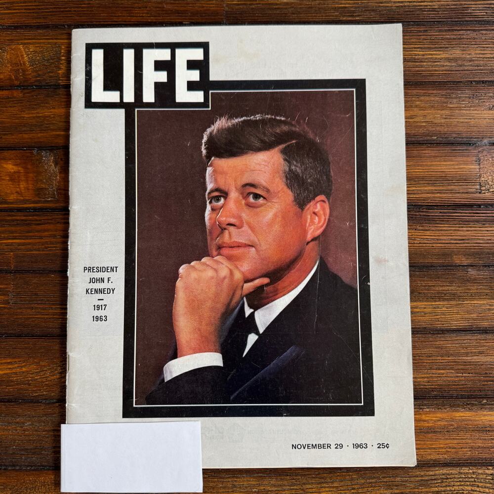 JOHN F. KENNEDY LIFE Magazine NOV. 29, 1963 The Assassination of JFK Vintage